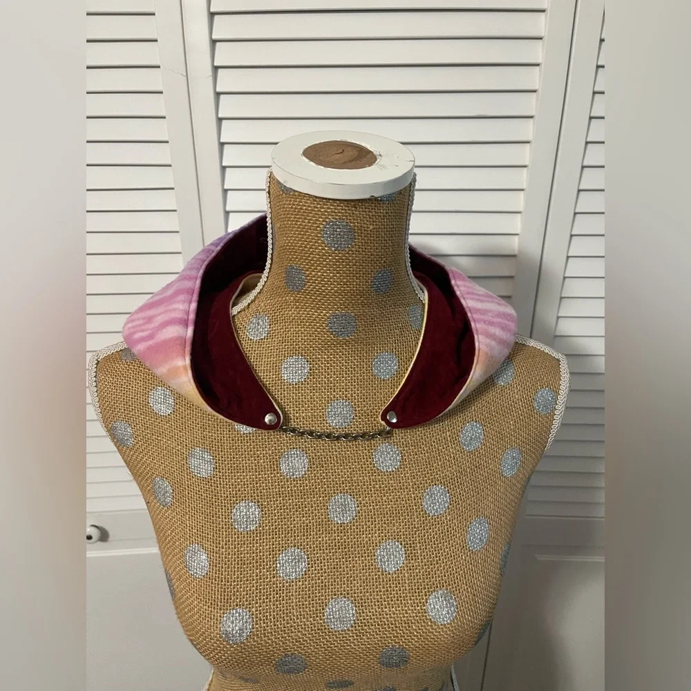 Festival Hood Reversible with chain